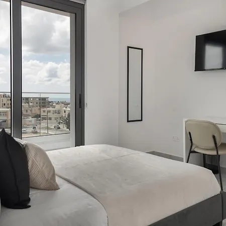 Phaedrus Living Noir * Pafos