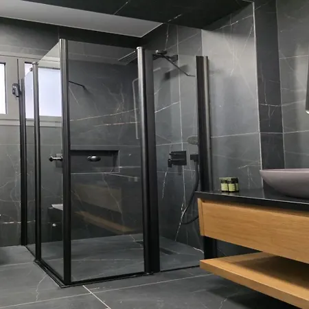 Phaedrus Living Noir Appartement *