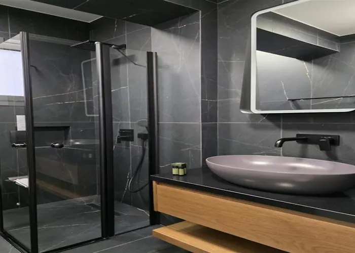 Phaedrus Living Noir *