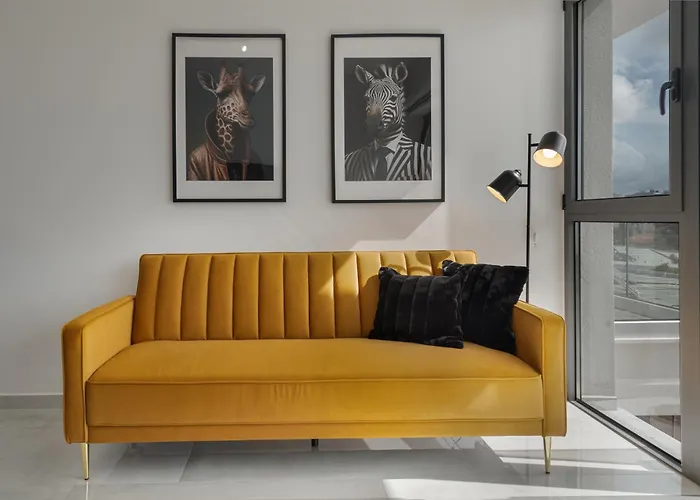 Apartmán Phaedrus Living Noir Paphos